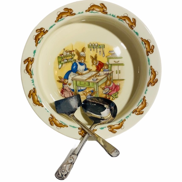 Royal Doulton Bunnykins 4 pc Children's dinner set - Picture 2 of 13